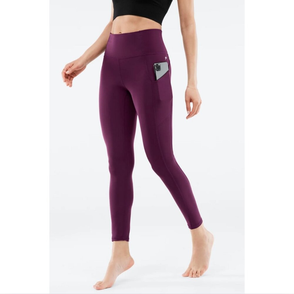 Fabletics High Waisted Pocket 7/8 Legging Pure Luxe Burgundy Legging Size S